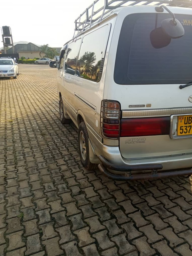 Solumed Plus Toyota Hiace 4WD van
